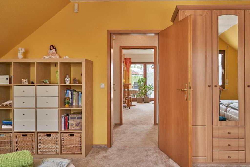 Neu Buch Ferienwohnung Am Stadtrand Von Berlin المظهر الخارجي الصورة